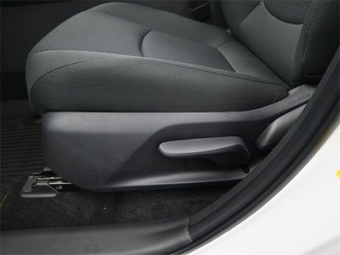 Used 2025 Toyota RAV4 LE image 9