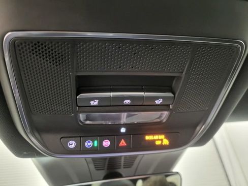 New 2025 Chevrolet Blazer EV RS image 12