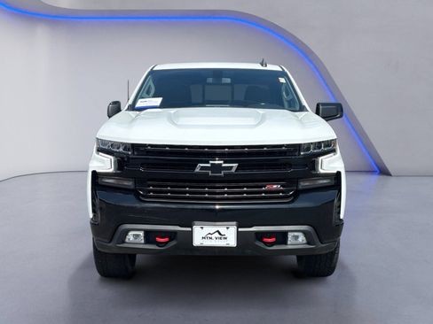 Used 2022 Chevrolet Silverado 1500 LT Trail Boss w/ Convenience Package II AWD/4WD image 9