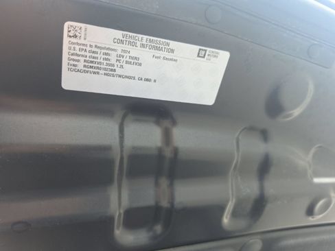 Used 2024 Chevrolet Trax RS w/ Driver Confidence Package FWD image 12
