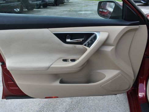 Used 2014 Nissan Altima 2.5 FWD image 30