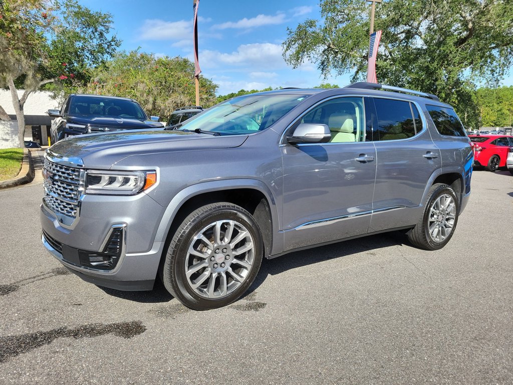 Used 2020 GMC Acadia Denali w/ Technology Package FWD image 2