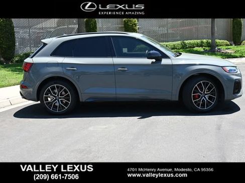 Used 2021 Audi SQ5 Prestige w/ Prestige Package AWD/4WD image 3