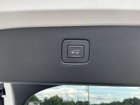 New 2026 Buick Envista Sport Touring w/ Convenience I Package FWD image 23