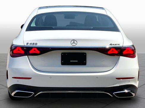 Used 2025 Mercedes-Benz E 450 4MATIC Sedan image 5