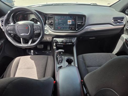 Used 2025 Dodge Durango GT RWD image 13