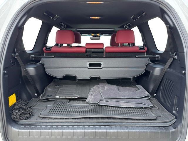 Used 2021 Lexus GX 460 Premium w/ Premium Package AWD/4WD image 18