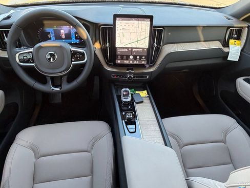 New 2027 Volvo XC60 B5 Plus AWD/4WD image 8