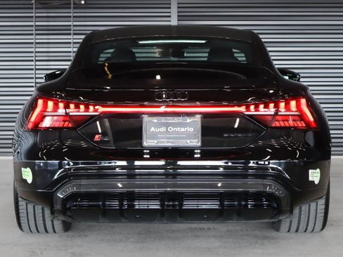 Used 2022 Audi RS e-tron GT w/ Carbon Performance Package image 14
