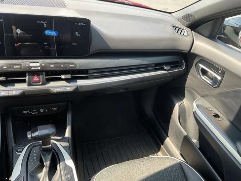 Used 2025 Kia K4 GT-Line w/ GT-Line Sunroof Package FWD image 5