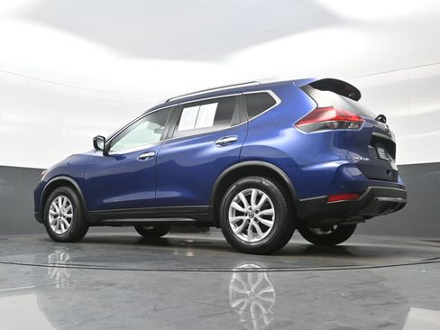 Used 2018 Nissan Rogue SV FWD image 28