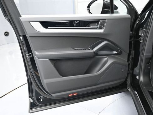 New 2026 Porsche Cayenne S AWD/4WD image 15