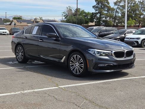 Used 2018 BMW 530i RWD image 3