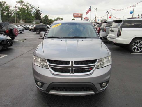Used 2017 Dodge Journey GT w/ Flexible Seating Group image 3