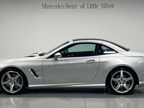 Used 2013 Mercedes-Benz SL 550 image 2
