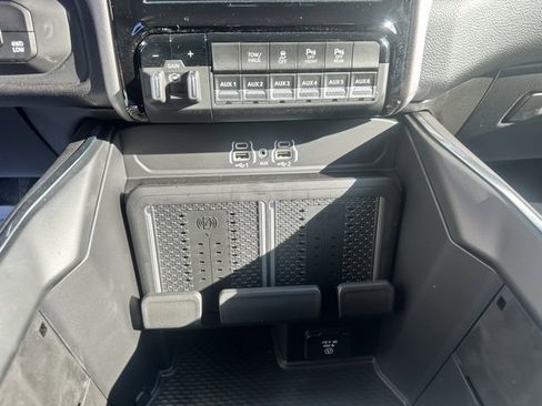 New 2026 RAM 2500 Laramie image 32