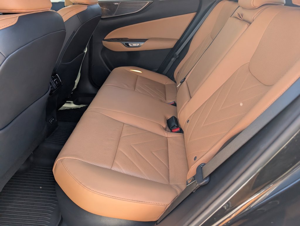 Used 2023 Lexus NX 350h AWD w/ Vision Package image 13