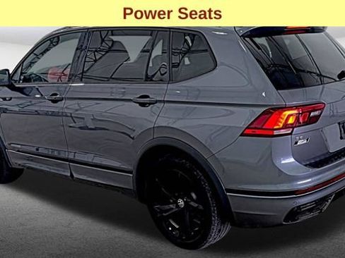 Used 2023 Volkswagen Tiguan SE R-Line image 11