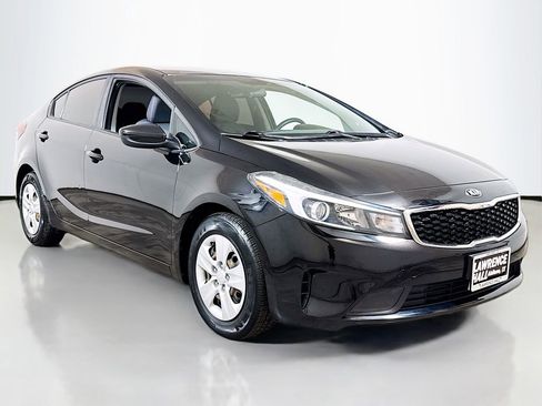 Used 2018 Kia Forte LX w/ LX Rear Camera Package FWD image 3