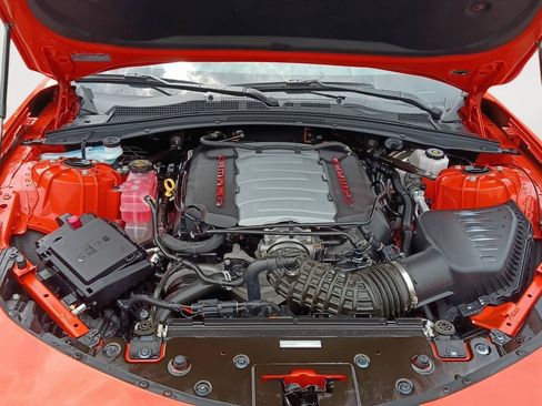 Used 2020 Chevrolet Camaro SS RWD image 14