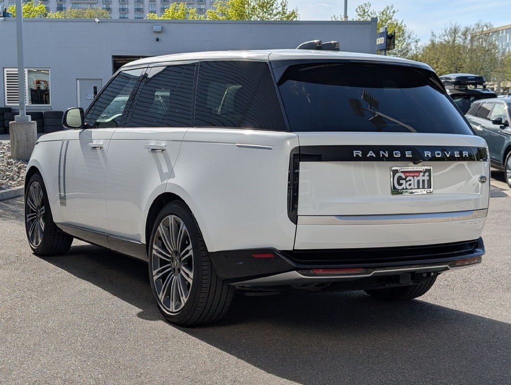 Used 2023 Land Rover Range Rover Autobiography AWD/4WD image 10