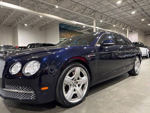 Used 2015 Bentley Flying Spur W12 image 25