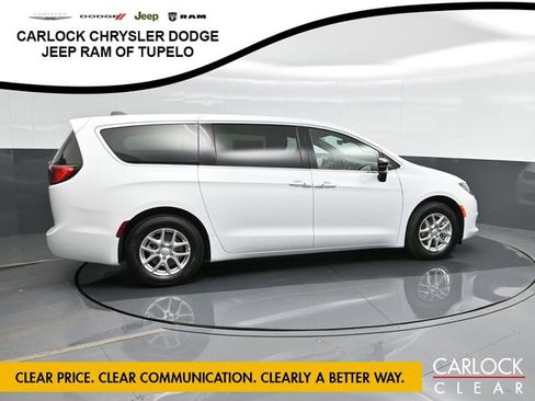 New 2026 Chrysler Voyager LX image 3