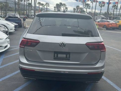 Used 2021 Volkswagen Tiguan SE FWD image 10
