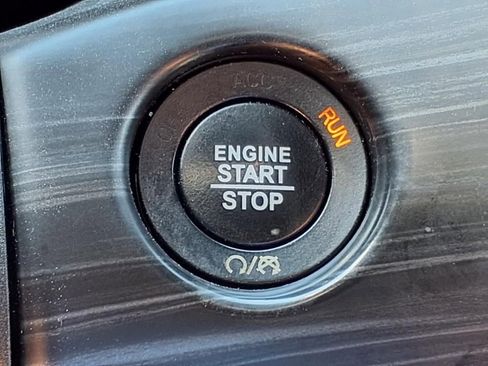 Used 2020 Jeep Grand Cherokee Laredo image 19