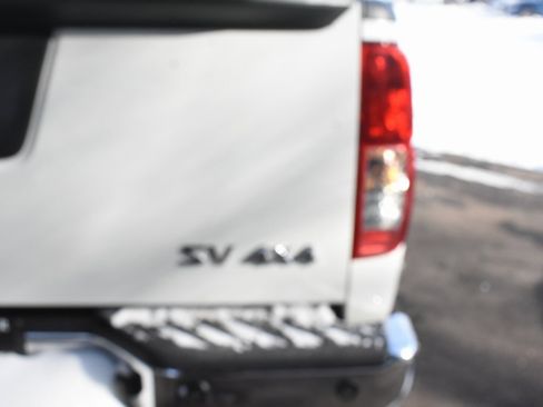 Used 2016 Nissan Frontier SV w/ SV Value Truck Package image 9
