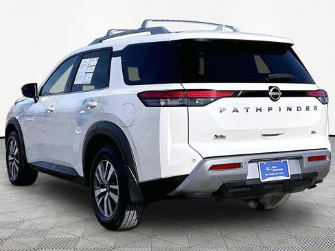 Used 2024 Nissan Pathfinder SL image 13