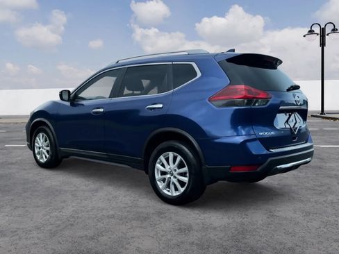 Used 2019 Nissan Rogue SV FWD image 3
