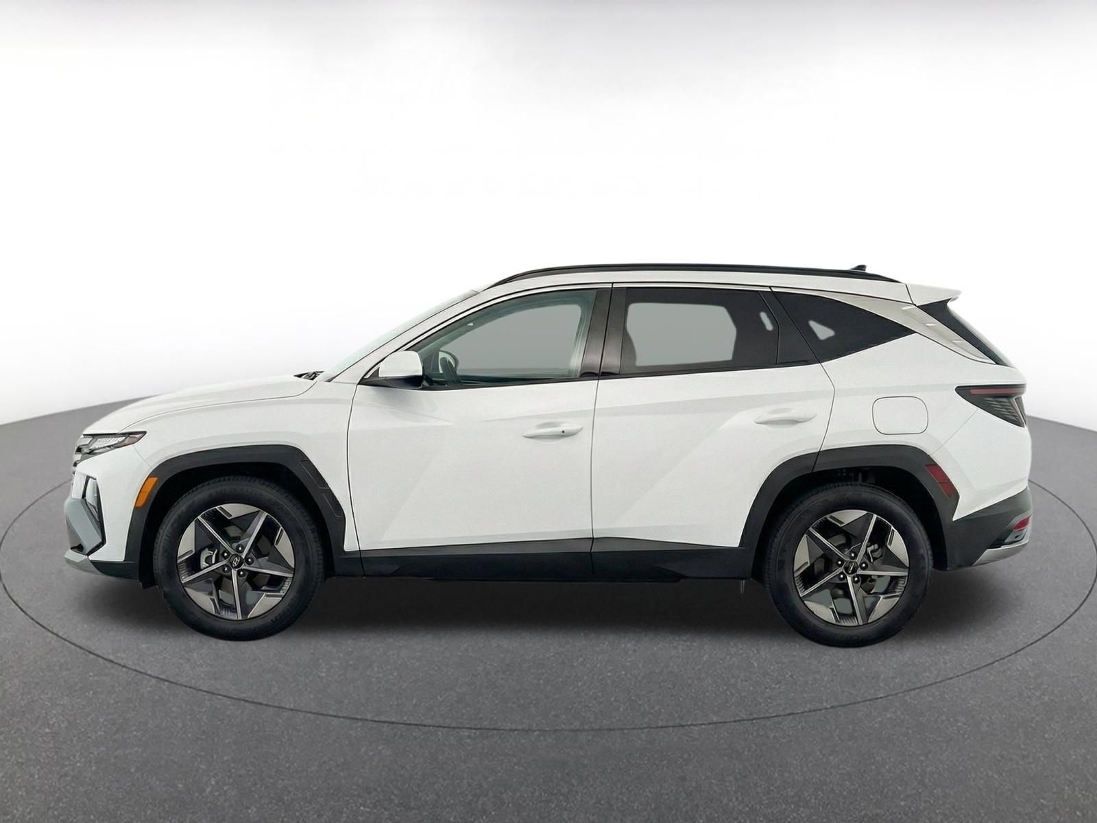 Used 2025 Hyundai Tucson SEL AWD/4WD image 4