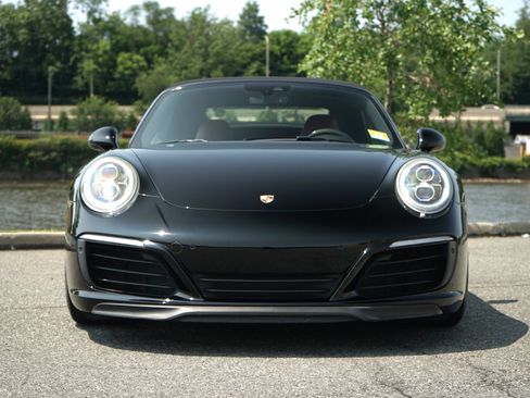 Used 2017 Porsche 911 Carrera RWD image 12
