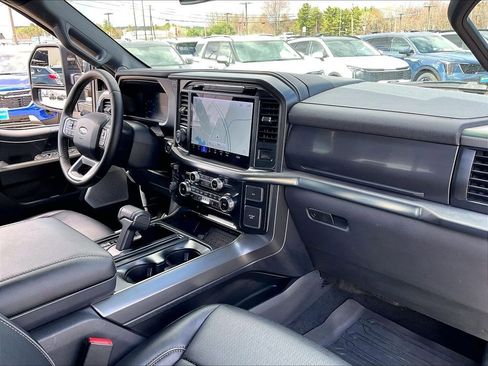 Used 2025 Ford F150 Lariat w/ Equipment Group 502A High image 13