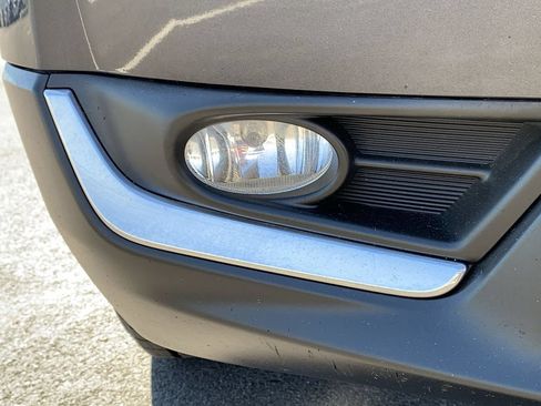 Used 2019 Honda CR-V Touring image 10