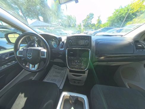 Used 2012 Dodge Grand Caravan Crew image 27