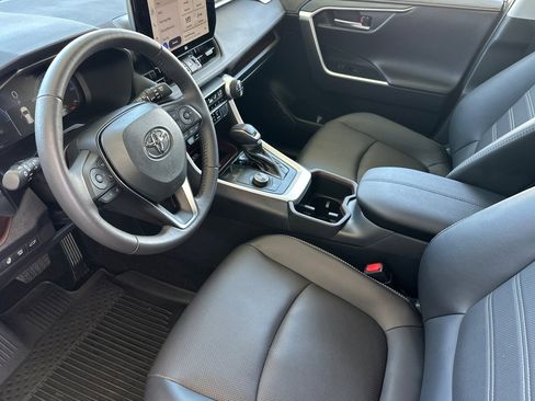 Used 2025 Toyota RAV4 Limited w/ Advanced Technology Package AWD/4WD image 11
