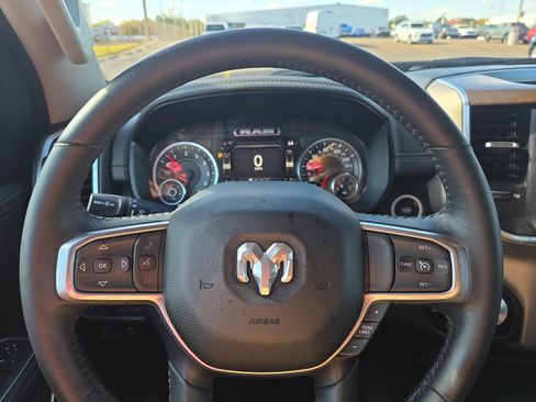Used 2022 RAM 1500 Laramie image 11