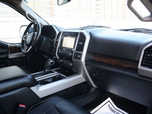 Used 2018 Ford F150 Lariat image 7