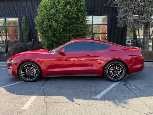 Used 2020 Ford Mustang Premium RWD image 9