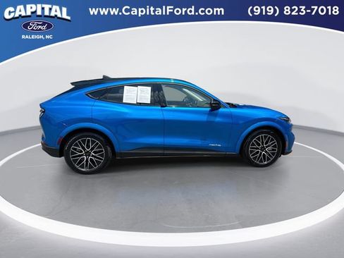 Used 2025 Ford Mustang Mach-E Premium AWD/4WD image 9