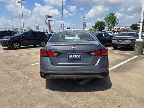 Used 2025 Nissan Altima 2.5 SV image 6