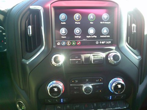 Used 2020 GMC Sierra 1500 AT4 w/ AT4 Premium Package image 18