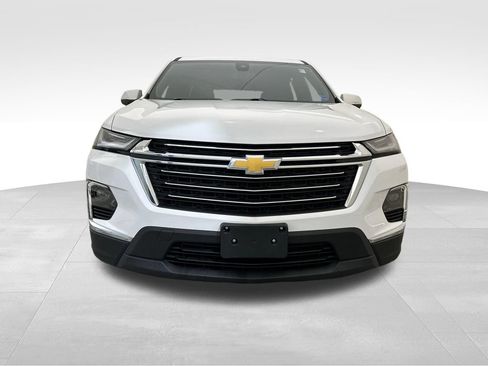 Used 2023 Chevrolet Traverse LT FWD image 9