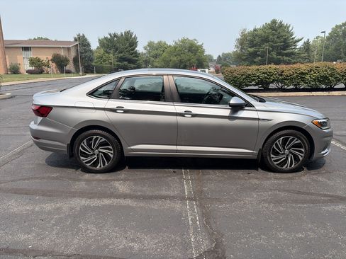 Used 2020 Volkswagen Jetta SEL FWD image 4