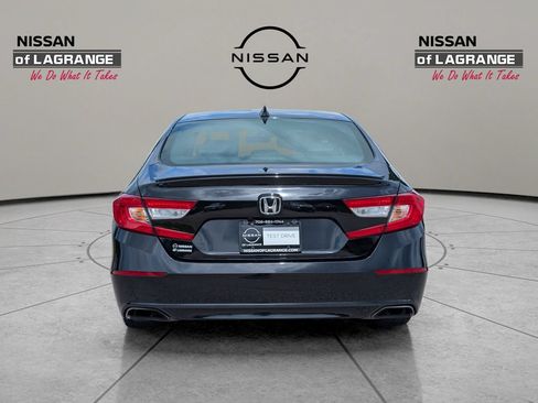 Used 2022 Honda Accord Sport image 6