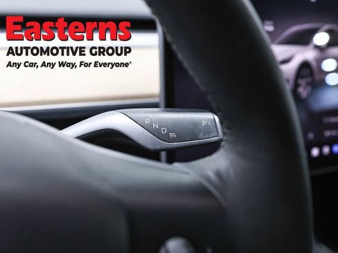 Used 2022 Tesla Model Y Long Range AWD/4WD image 13
