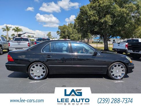 Used 2001 Lexus LS 430 RWD image 2