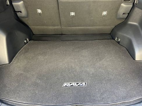 Used 2025 Toyota RAV4 XLE AWD/4WD image 20